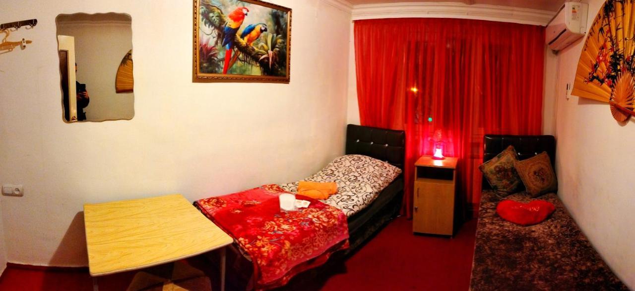 Asine Jerevan Buitenkant foto