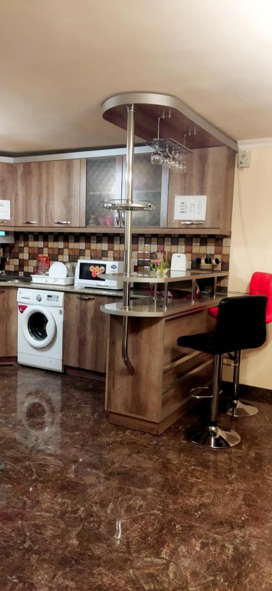 Asine Jerevan Buitenkant foto