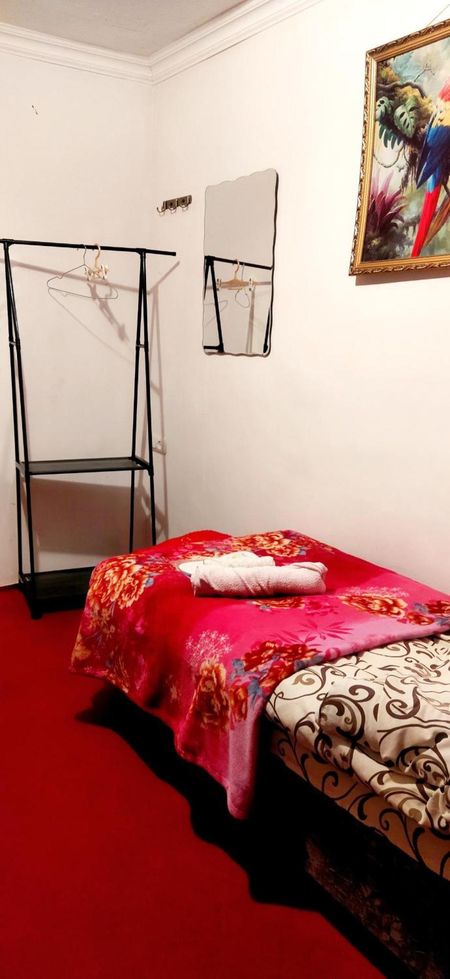 Asine Jerevan Buitenkant foto